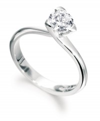 Three claw diamond engagement ring