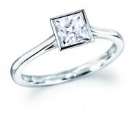 Rubover set princess cut diamond engagement ring